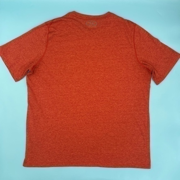 LIKE NEW! Under Armour Threadborne Active T-Shirt - Picture 3 of 3